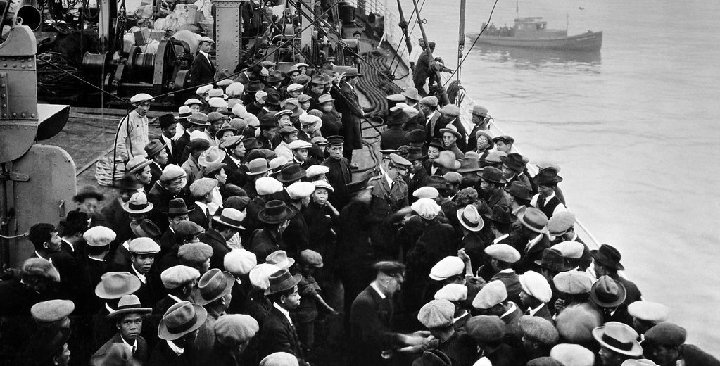 Ellis Island Immigrants